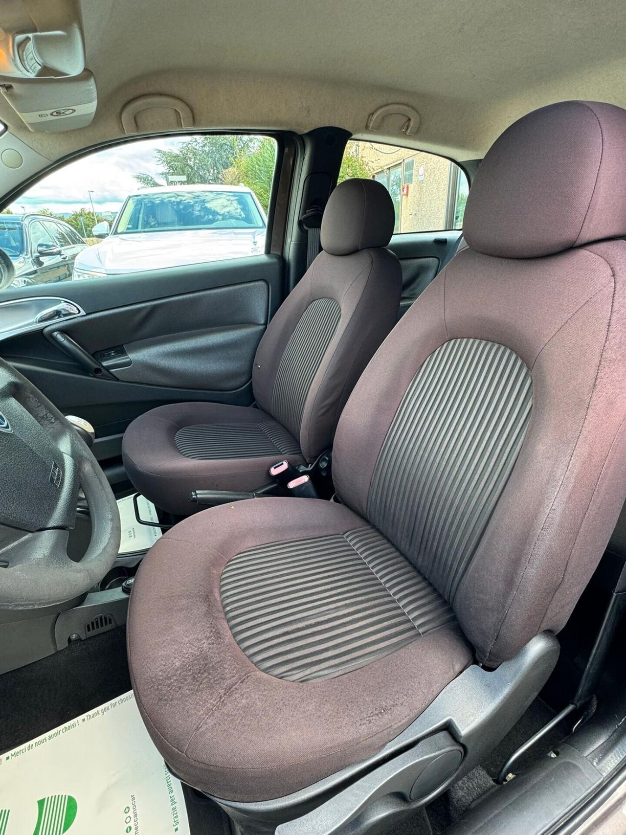 Lancia Ypsilon 1.2 Elle