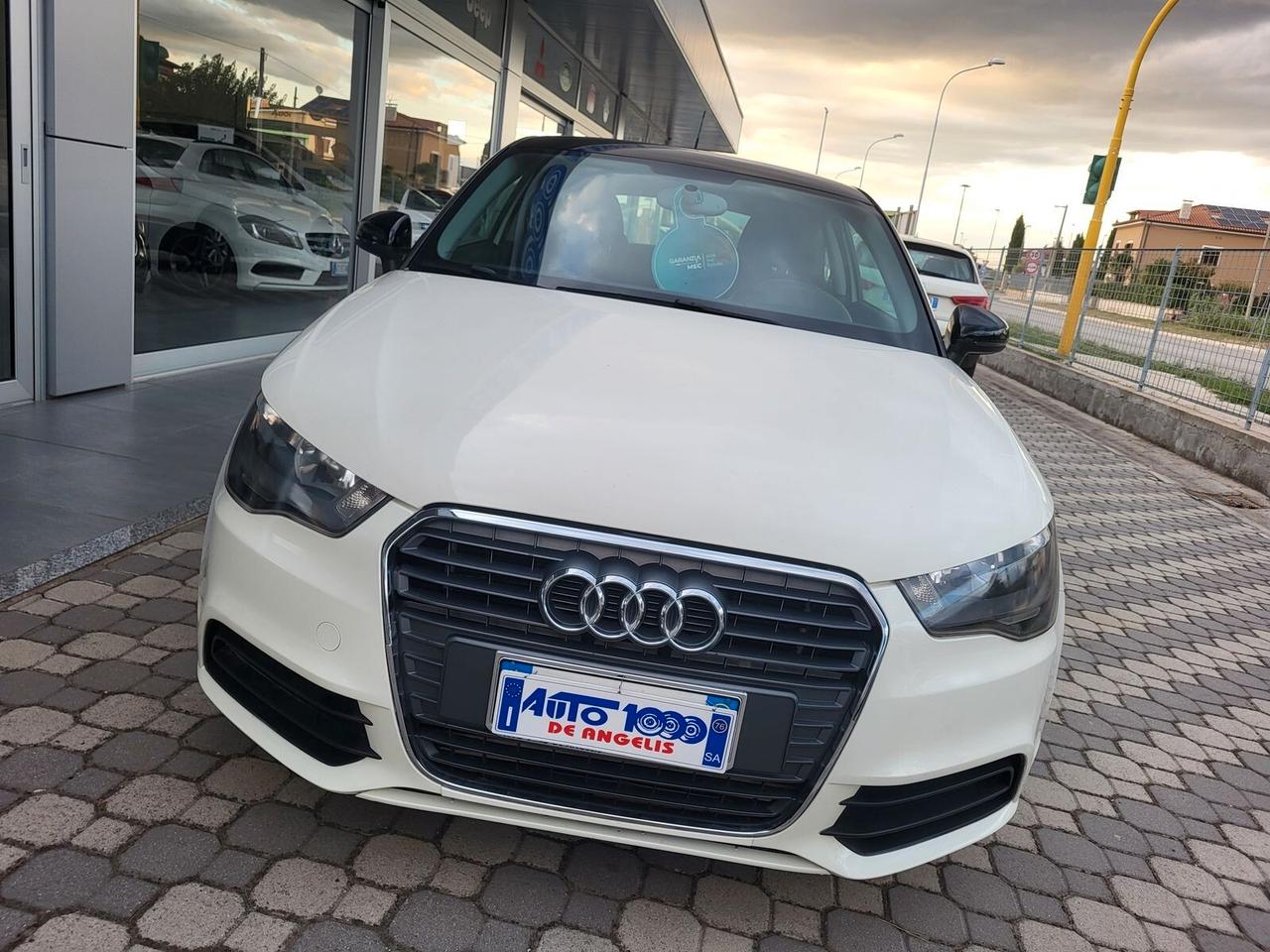 AUDI A1 1.6 TDI 105 CV *** TETTO NERO *** Coupè OK NEO-PATENTATI
