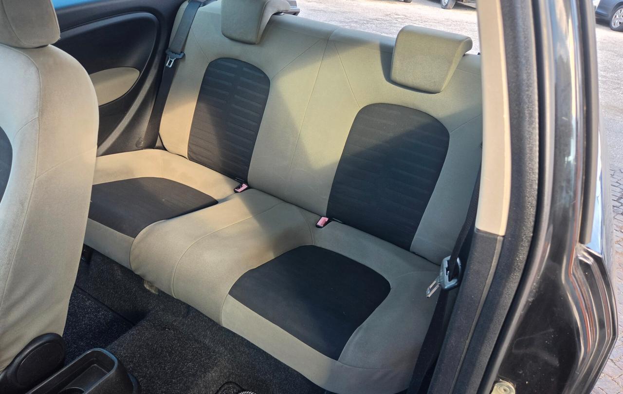 Fiat Grande Punto 1.3 MJT 75 CV 3 porte con 302.000km Neopatentati