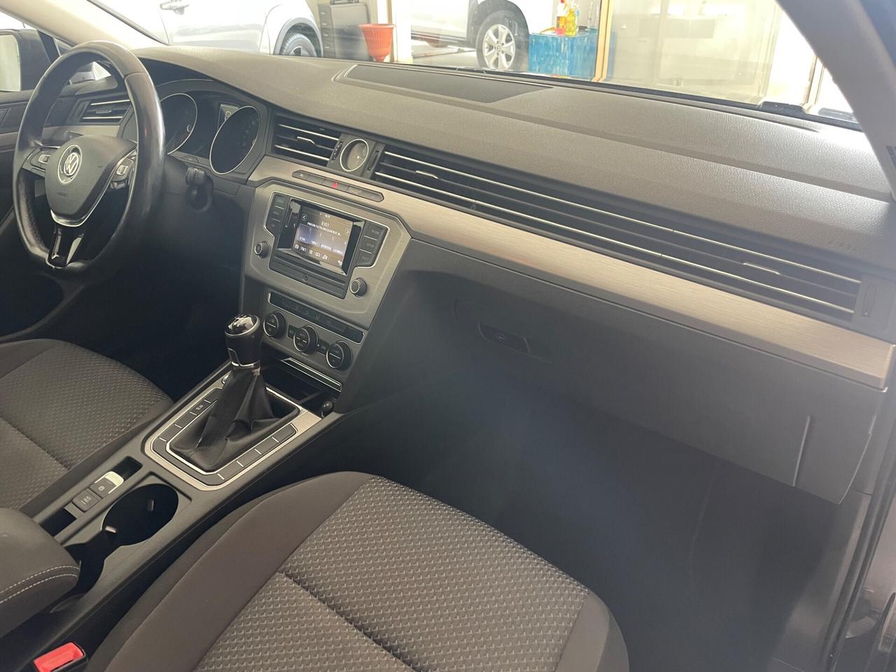 VOLKSWAGEN PASSAT 1.6 TDI TRENDLINE “COME NUOVA”