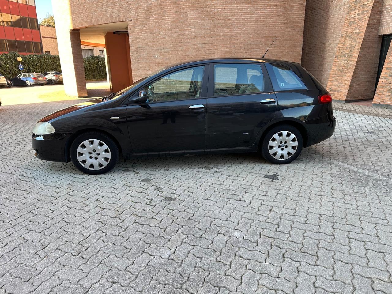 Fiat Croma 1.9 Multijet Active