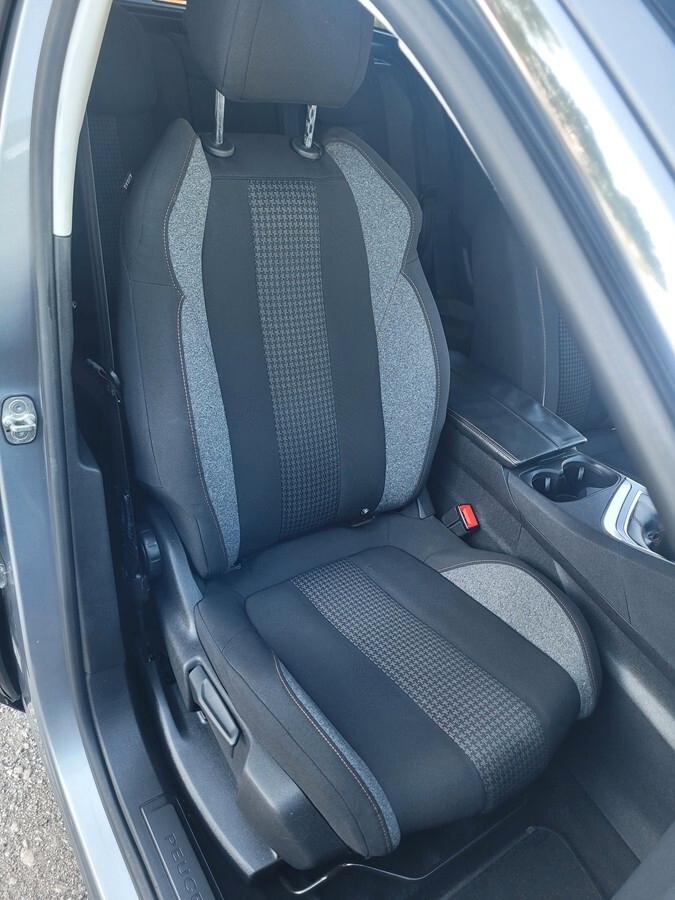 Peugeot 3008 BlueHDi 130 S&S Business