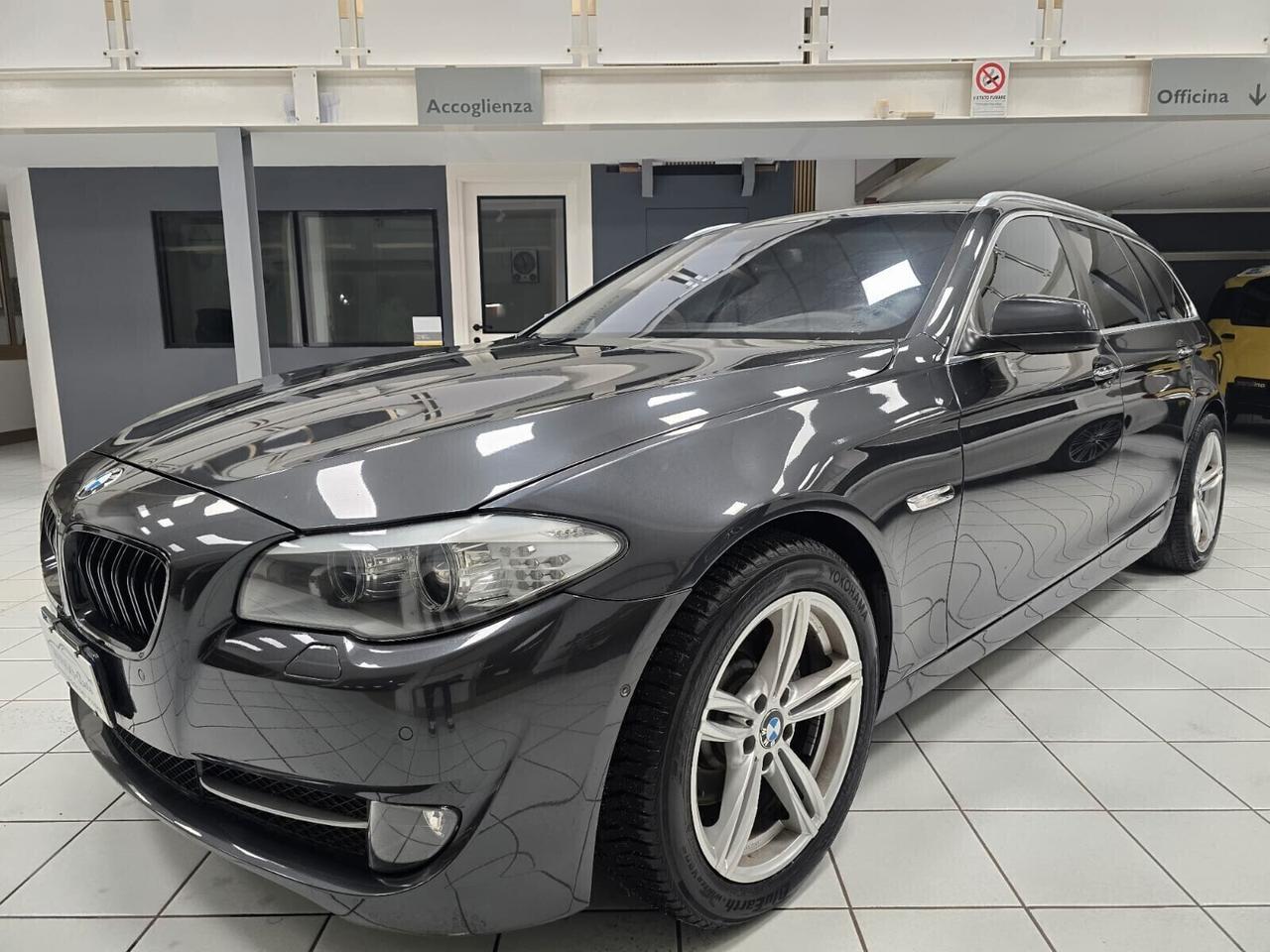 Bmw 530d Touring Business 245cv 2011