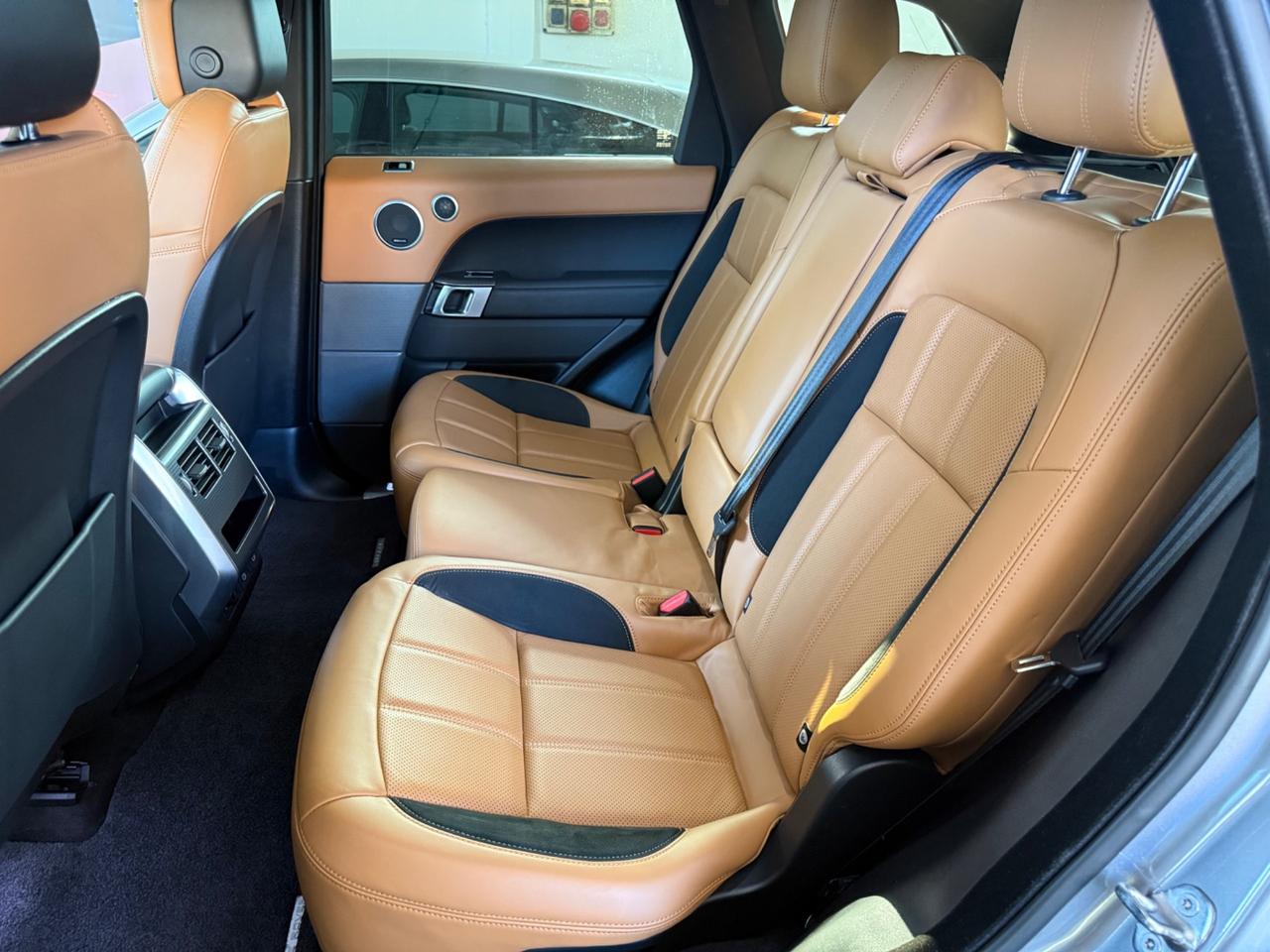 Land Rover Range Sport 3.0D l6 300 CV HSE Dynamic Stealth