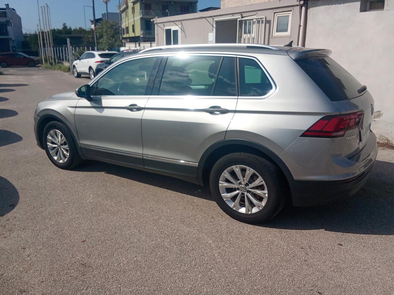 Volkswagen Tiguan 1.6 TDI SCR Sport BlueMotion Technology