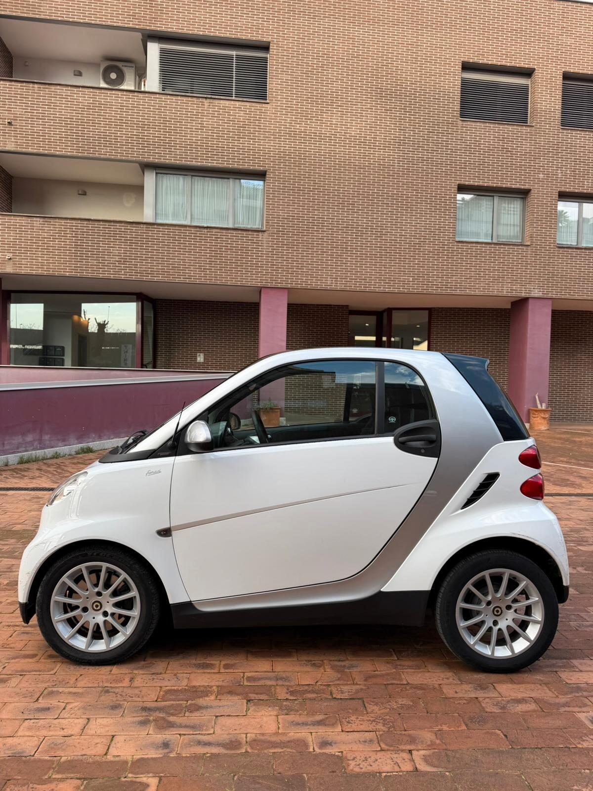 Smart ForTwo II 2007 0.8 cdi Pulse 45cv