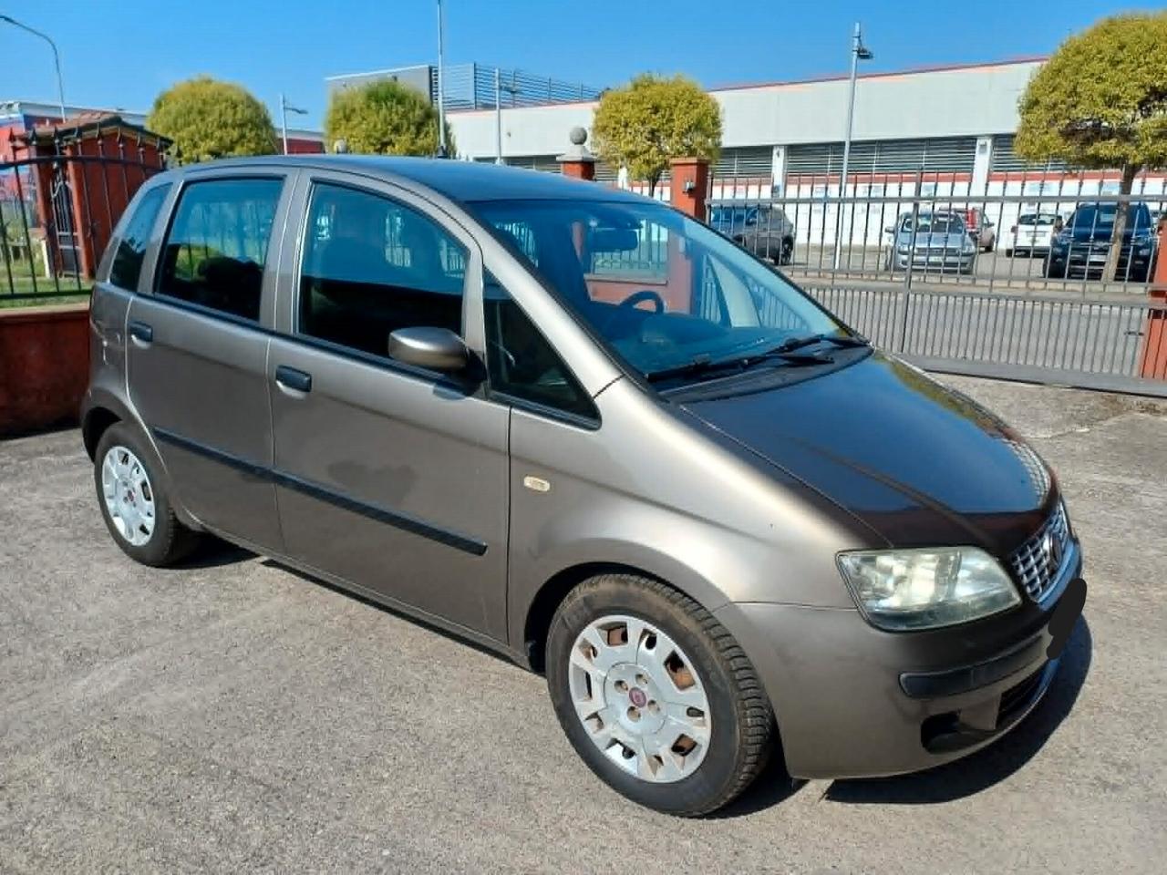 Fiat Idea 1.2 16V BlackLabel