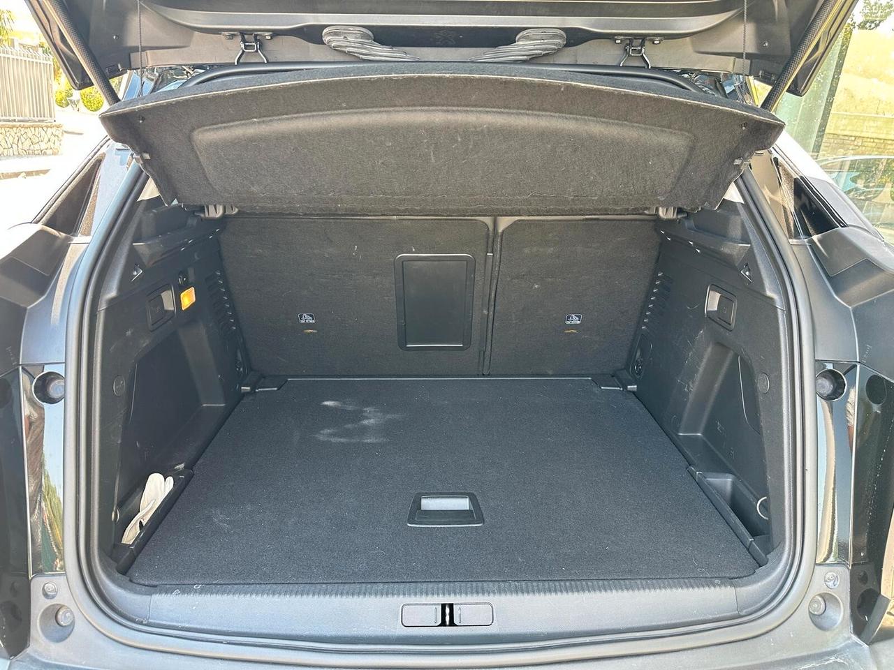Peugeot 3008 BlueHDi 130 S&S EAT8 Allure
