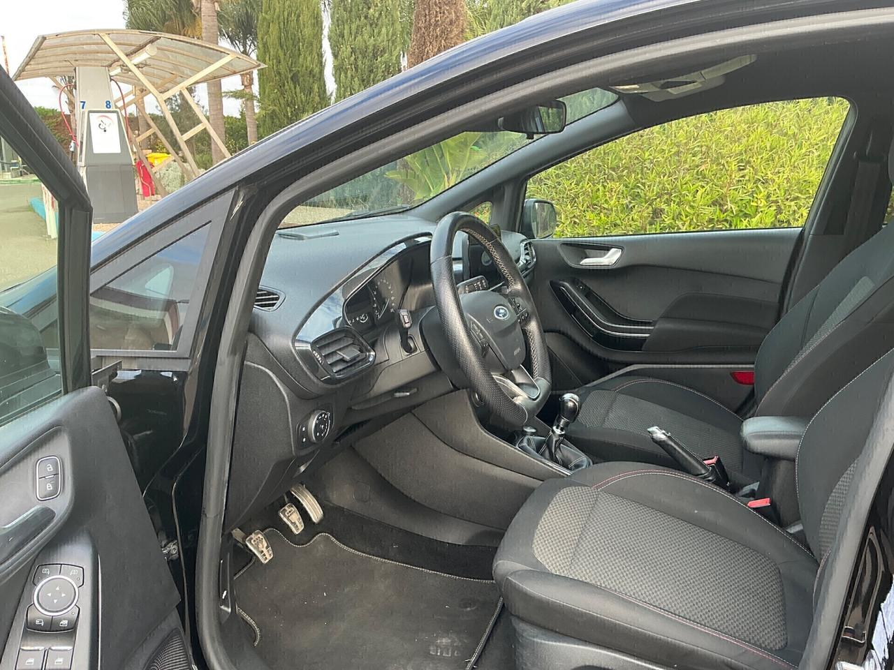 Ford Fiesta 1.5 TDCi 5 porte ST-Line