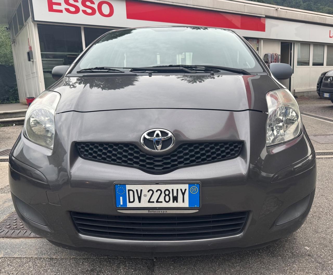 Toyota Yaris 1.0 3 porte Sol