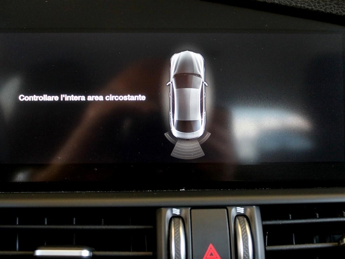 Alfa Romeo Giulia 2.2 Turbodiesel 190 CV AT8 Business Navi PREZZO REALE UNIPRO IVA DEDUCIBILE