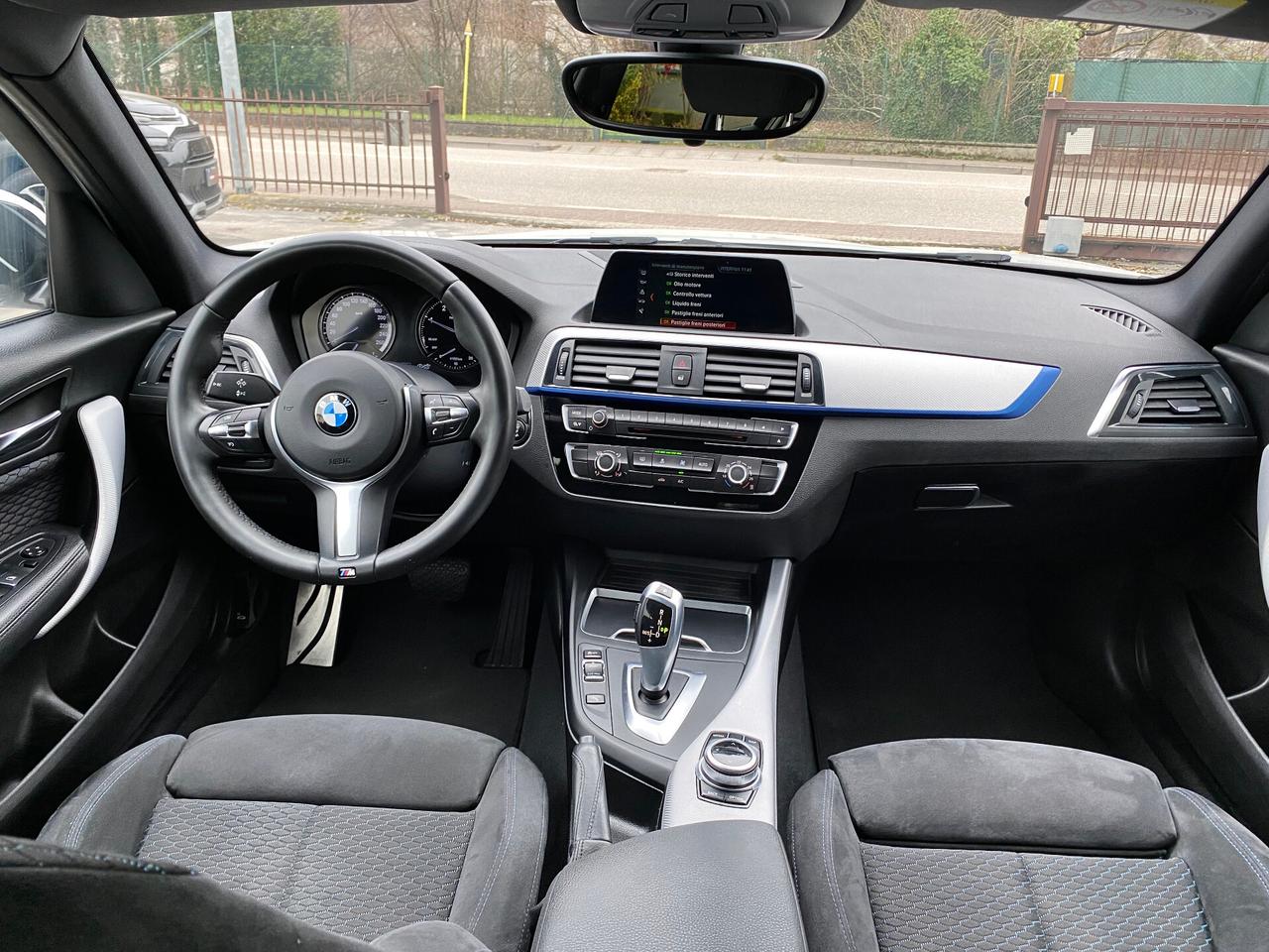 Bmw 116 116d 5p. Msport