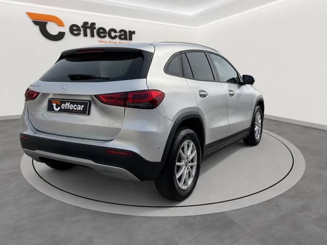 MERCEDES-BENZ GLA 200 d Automatic Business Extra
