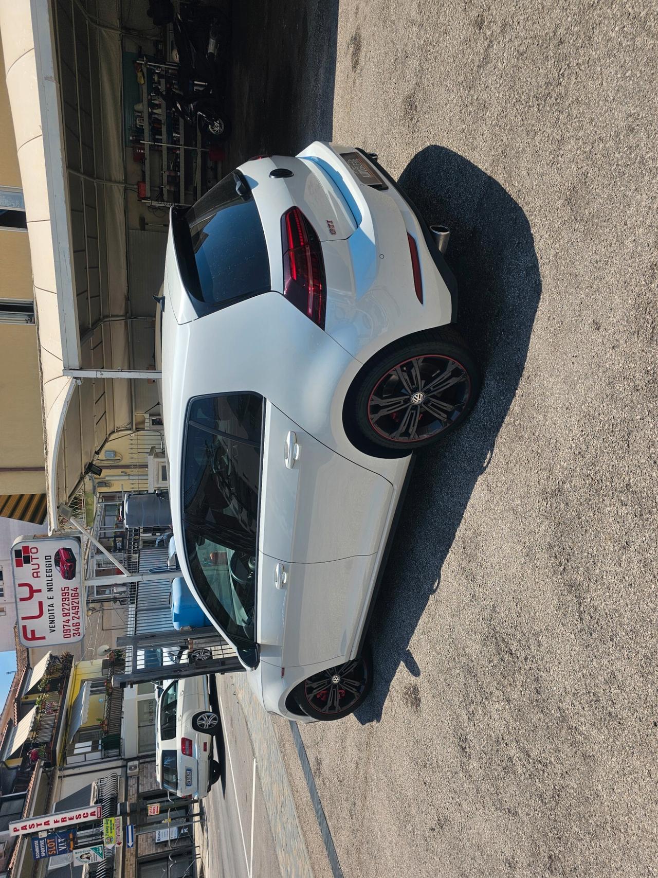 Volkswagen Golf GTI Performance 2.0 245cv/IPERSTRAFULL