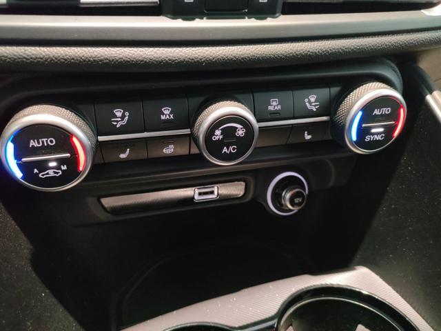 ALFA ROMEO Giulia 2.2 Turbodiesel 210 CV AT8 AWD Q4 Veloce