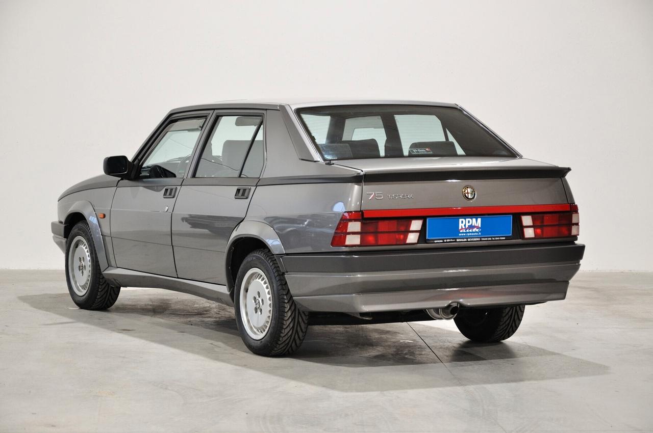 Alfa Romeo 75 2.0i Twin Spark ASI CRS targa Milano