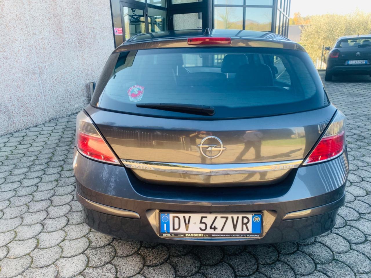 Opel Astra 1.7 CDTI 110CV 5 porte Cosmo