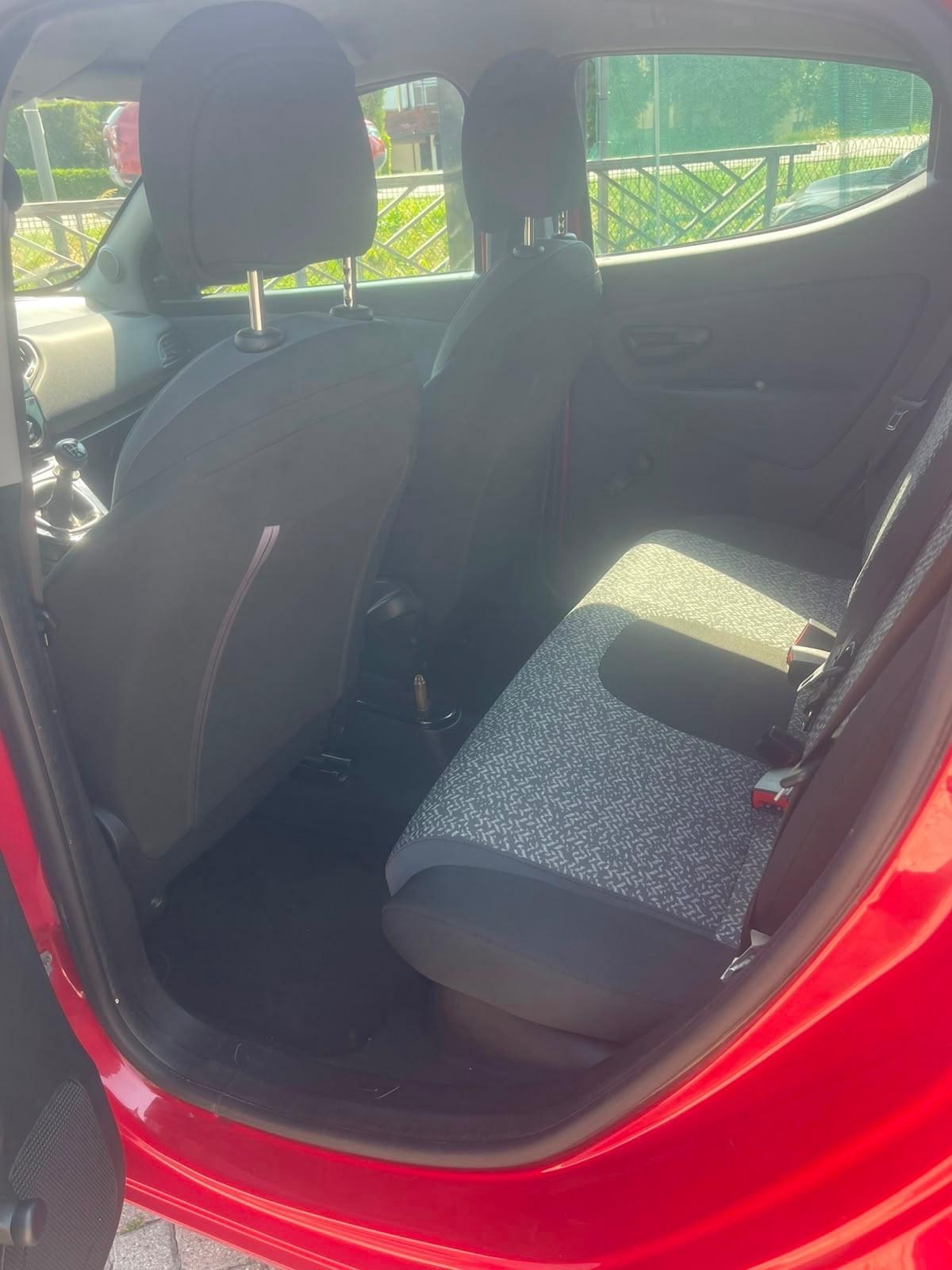 Lancia Ypsilon 1.2 69 CV 5 porte GPL Ecochic Gold