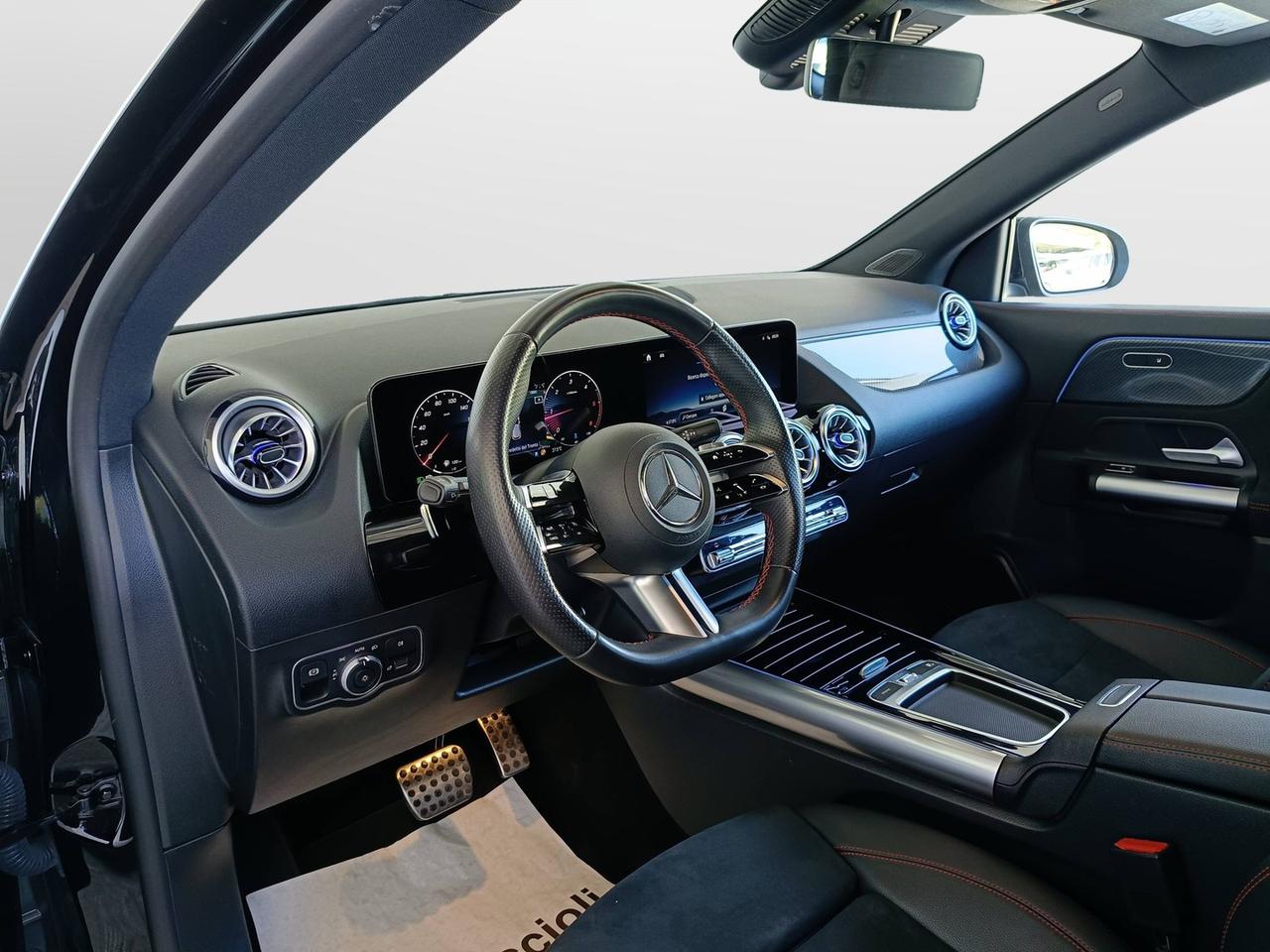 Mercedes-Benz GLA-H247 2023 - GLA 180 d AMG Line Advanced Plus auto
