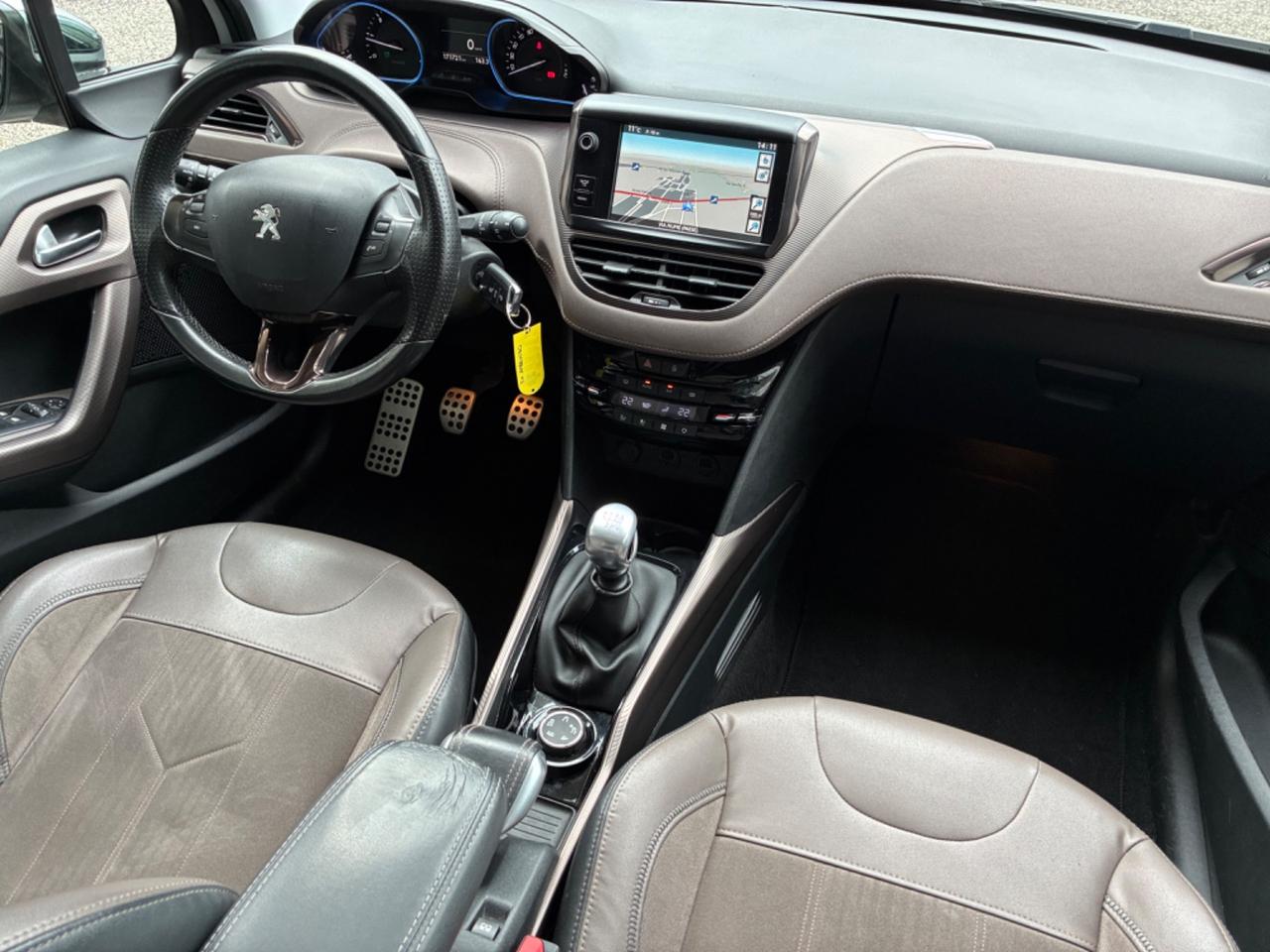 Peugeot 2008 1.6 e-HDi 115 cv Allure