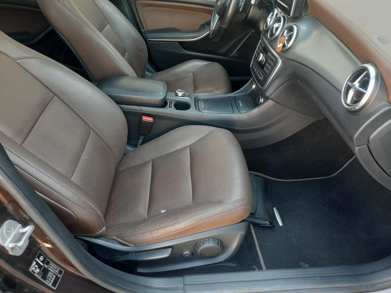 Mercedes-benz GLA 200 CDI Automatic Premium