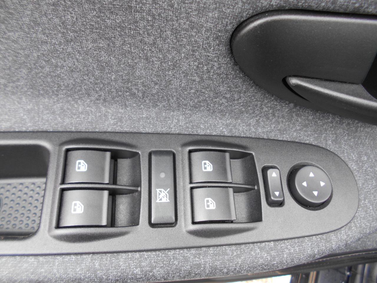 Lancia Ypsilon 1.2 69 CV 5 porte GPL Ecochic Elefantino Blu