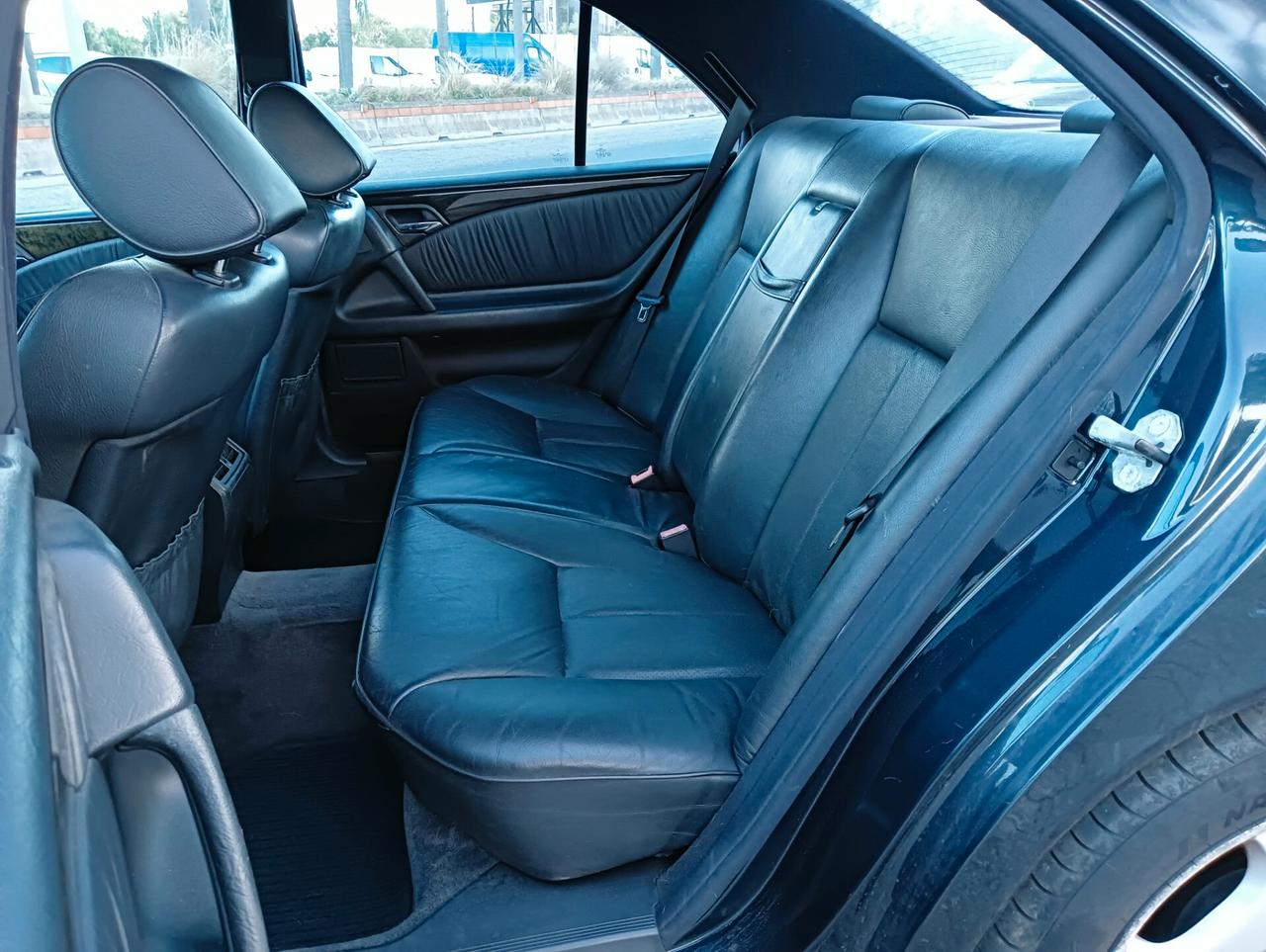 Mercedes-benz E 250 E 250 turbodiesel cat Avantgarde