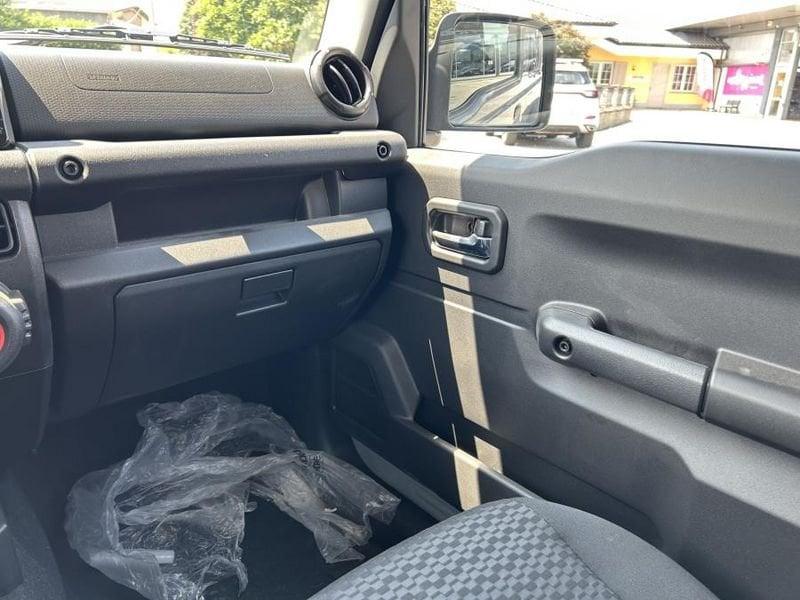 Suzuki Jimny 1.5 5MT 4 POSTI AUTOVETTURA