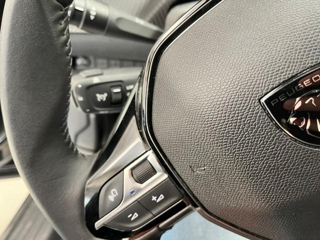 PEUGEOT 2008 PureTech 100 S&S Allure pari al nuovo!