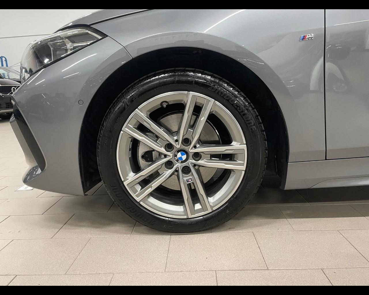 BMW Serie 1 (F40) - 116d 5p. Msport Exterior