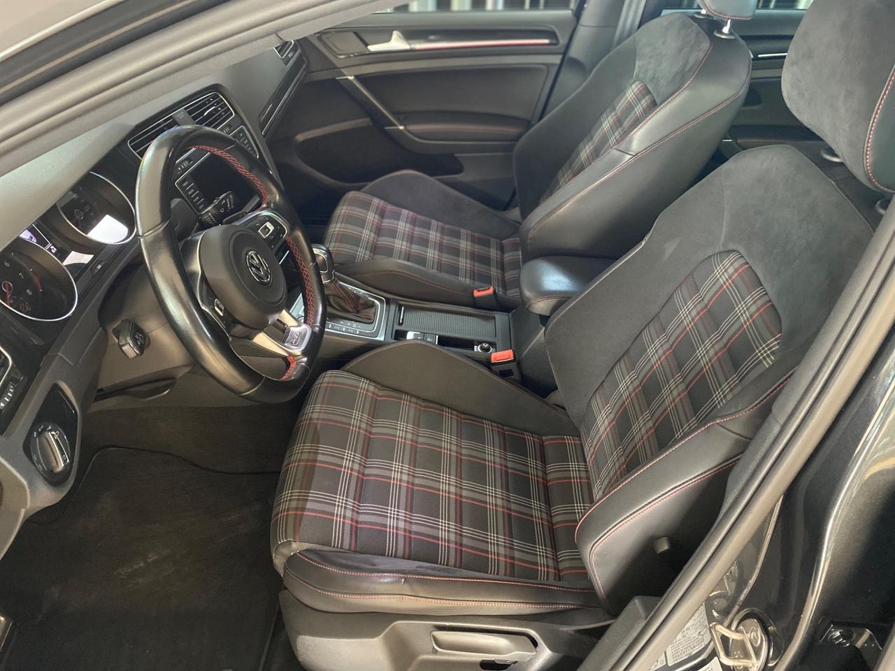 Volkswagen Golf GTI Golf GTI Performance 2.0 TSI 5p. BlueMotion Technology
