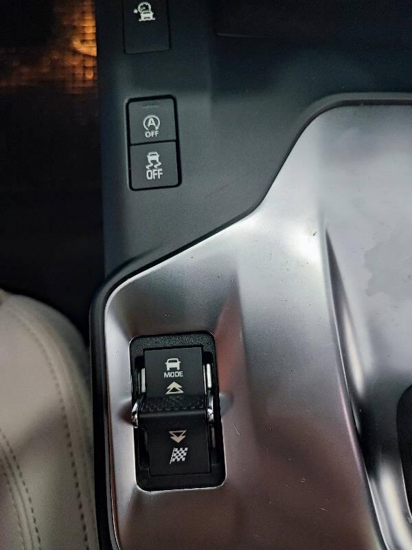 Jaguar E-Pace 2.0d i4 R-Dynamic HSE 150cv VIRTUAL! TETTO! PELLE!