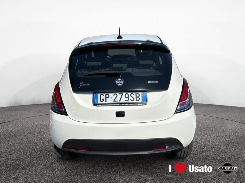 Lancia Ypsilon NUOVA My23 1.0 Firefly 70 CvStart&Stop Hybrid Gold