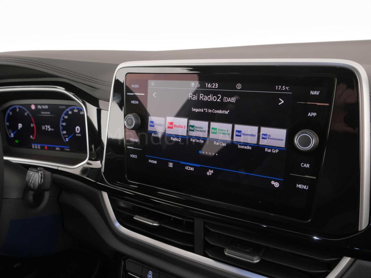 Volkswagen T-Roc 2.0 tdi scr 150cv r line dsg