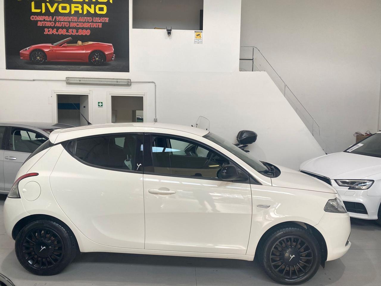 Lancia Ypsilon 1.2 69 CV 5 porte ELLE