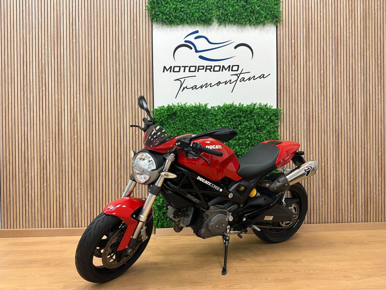 DUCATI MONSTER 696 SCARICO TERMIGNONI DA 99€ AL MESE