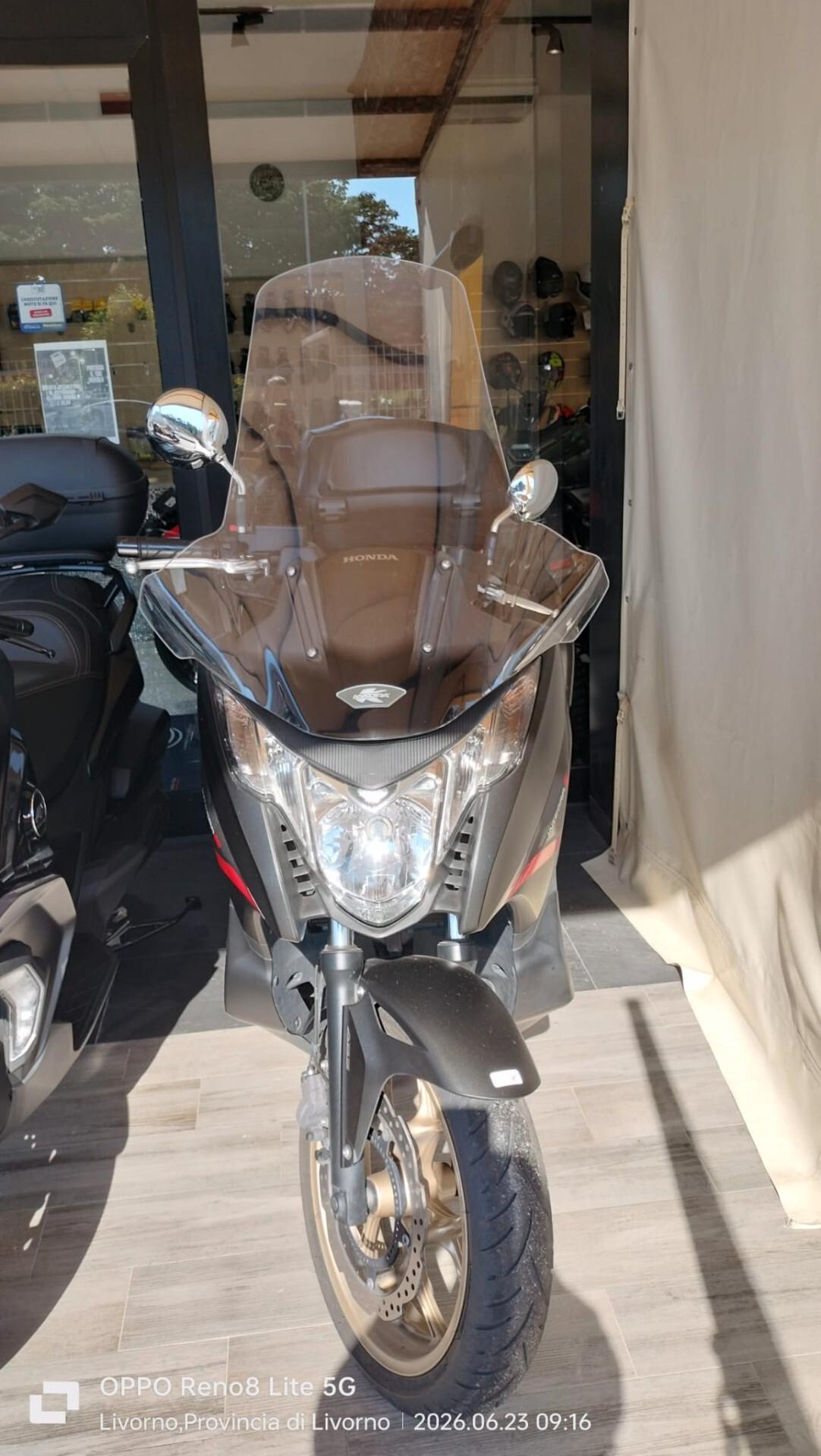 Honda Integra 750