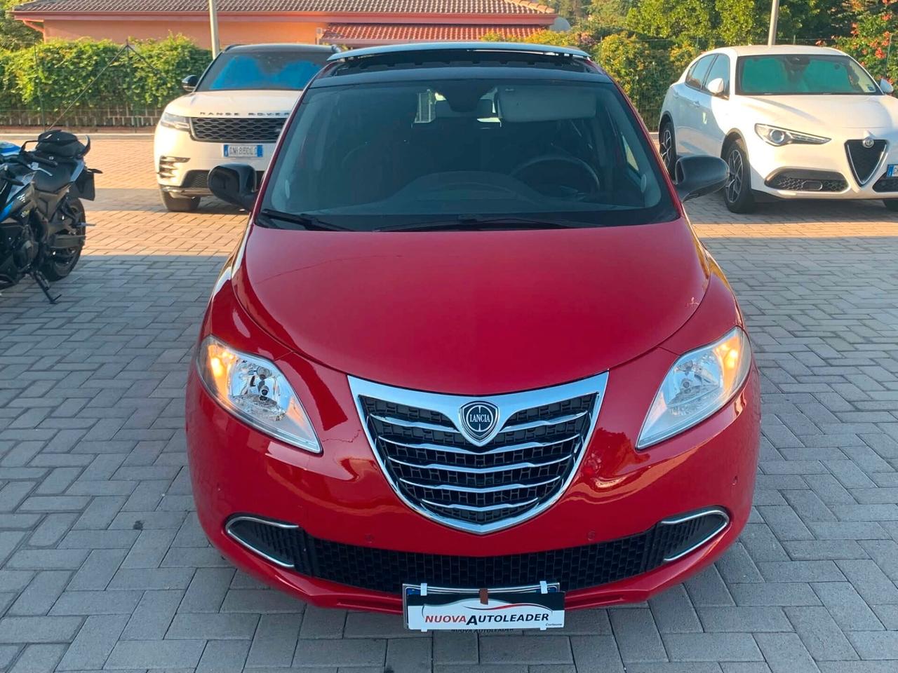 Lancia Ypsilon 1.2 69 CV Platinum 2015 TETTO APRIBILE