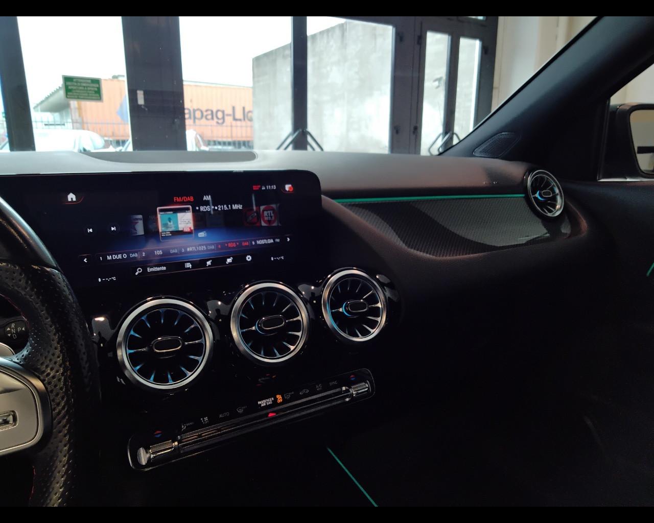 Mercedes-Benz GLA-H247 2020 - GLA 180 d Premium auto