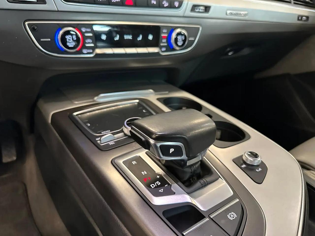 Audi Q7 3.0 TDI 218 CV ultra quattro tiptronic Business Plus