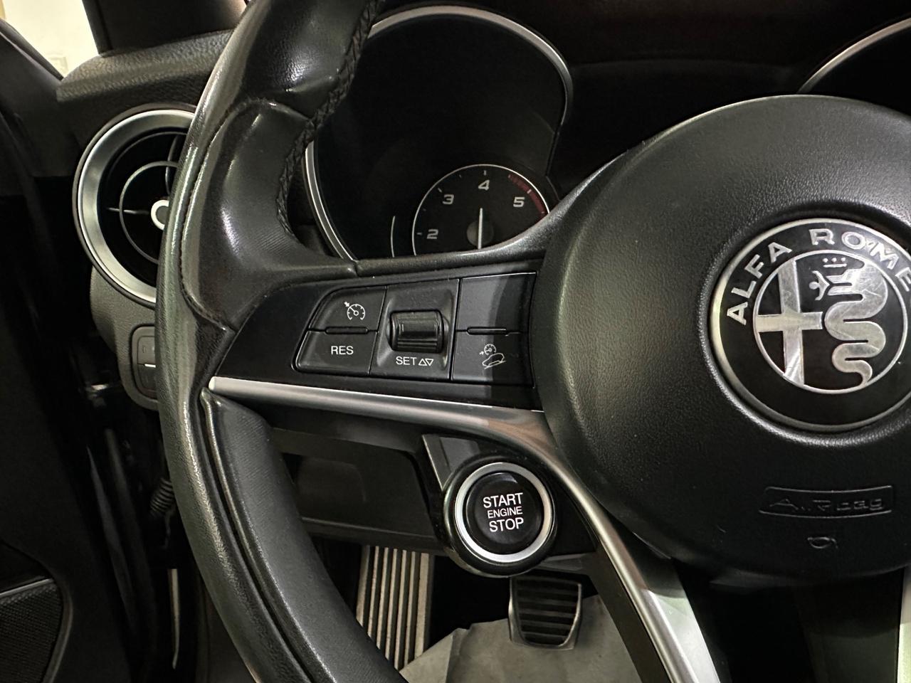 Alfa Romeo Stelvio 2.2 Turbodiesel 210 CV AT8 Q4