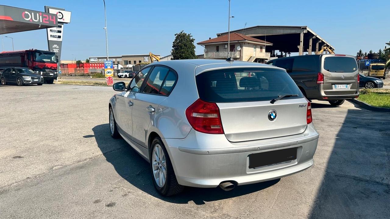 Bmw118d 2.0 D143CV cat 5 porte KM CERTIFICATI-UNICO PROPRIETARIO