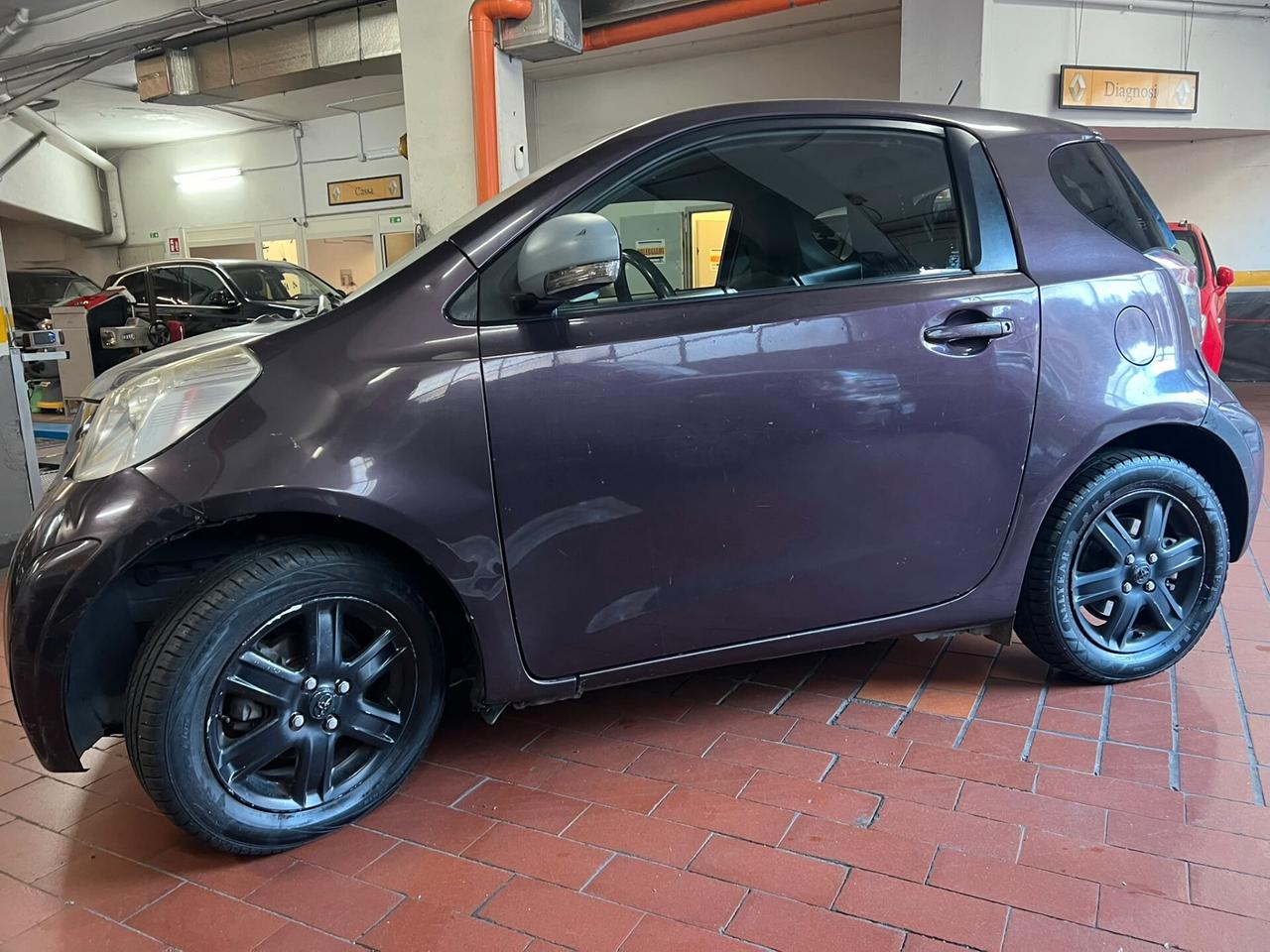 Toyota iQ 1.0 Sol