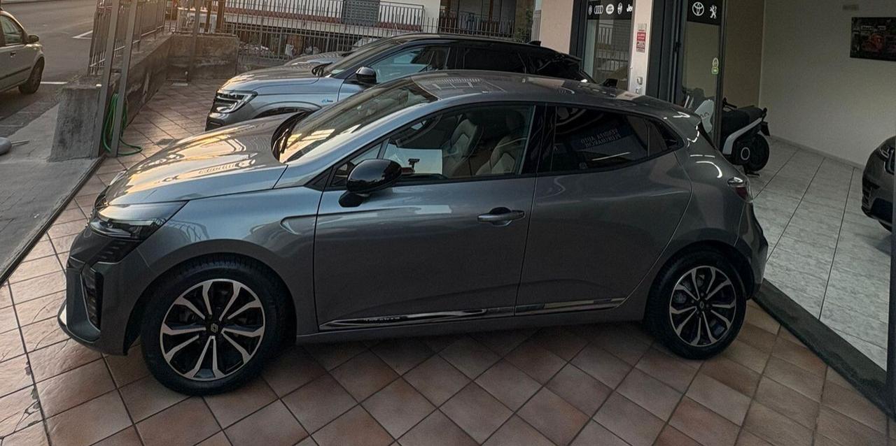 Renault Clio TCe 90 CV 5 porte Techno