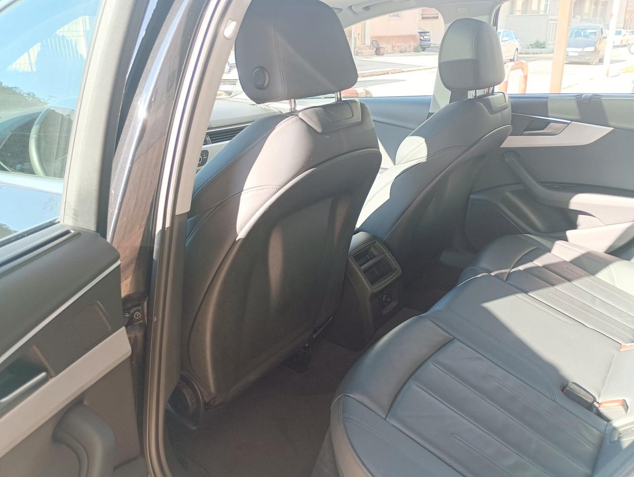 Audi A4 Avant 30 2.0TDI/136 CV S tronic Business Advanced