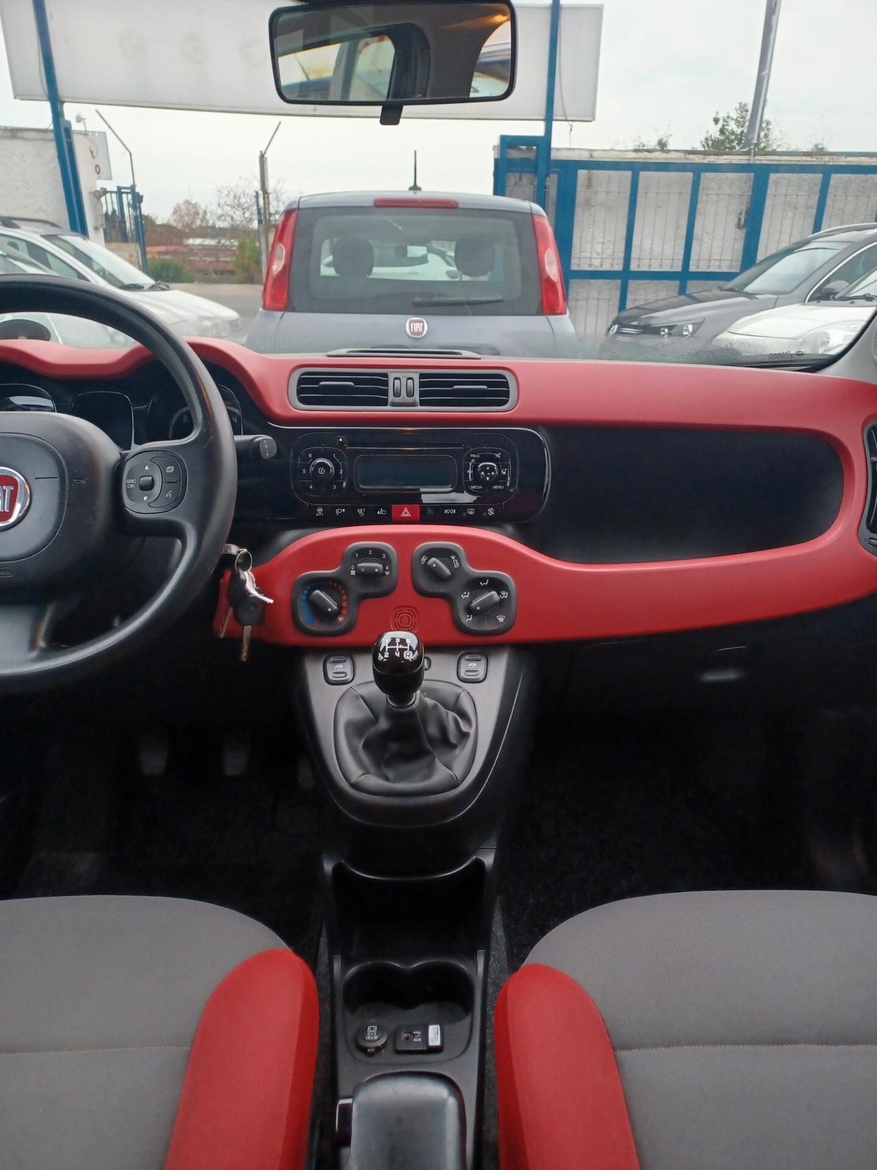 Fiat Panda 1.3 MJT Lounge 2016 EURO 6