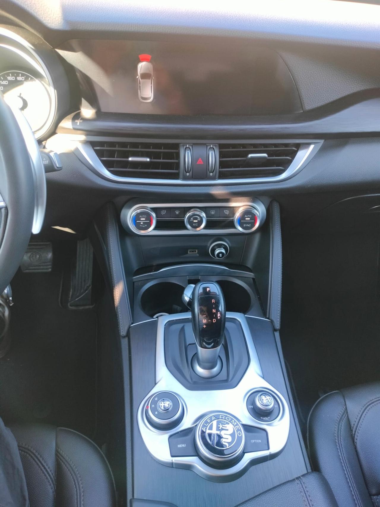 Alfa Romeo Stelvio 2.2 Turbodiesel 210 CV AT8 Q4 Super