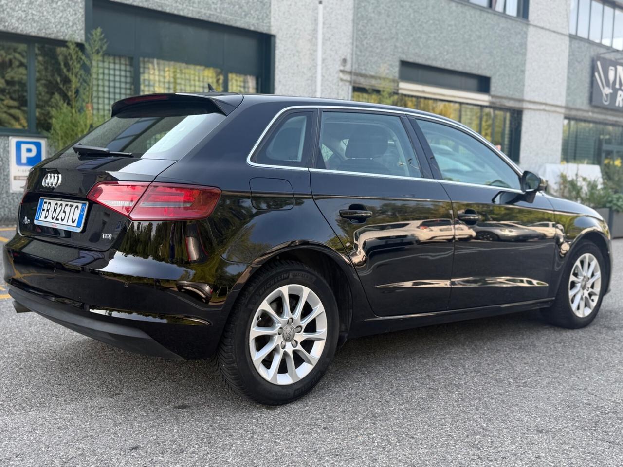 Audi A3 1.6 TDI clean diesel*Automatik*Navi*Neopatentati*