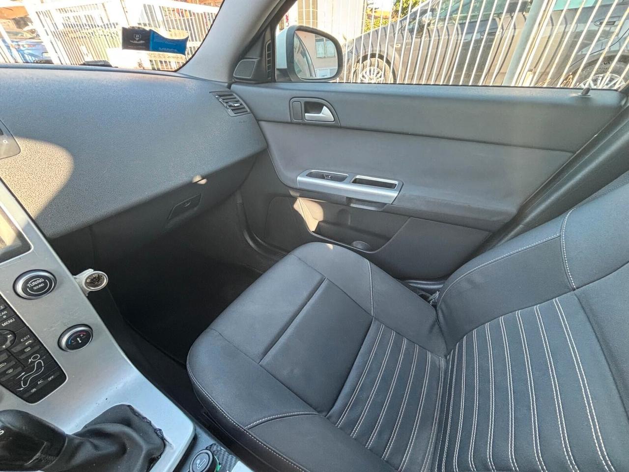 Volvo V60 D2 1.6 garanzia