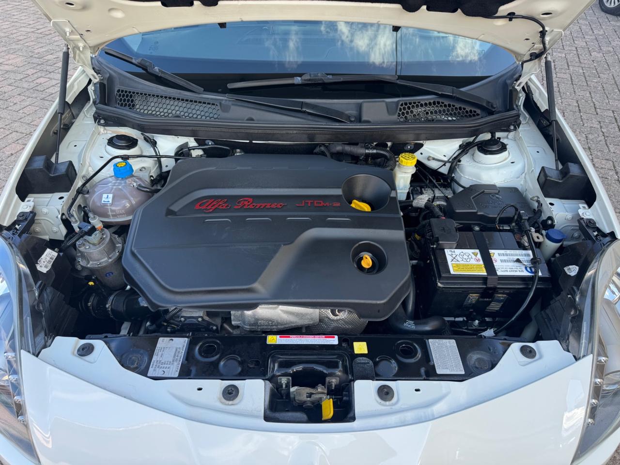 Alfa Romeo Giulietta 1.6 JTDm-2 120 CV Exclusive